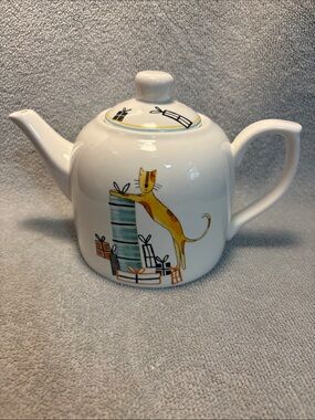 Sweet White Ceramic Teapot with Yellow Cats and Gifts motif. So cute!